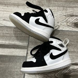 Jordan 1 Mid Diamond